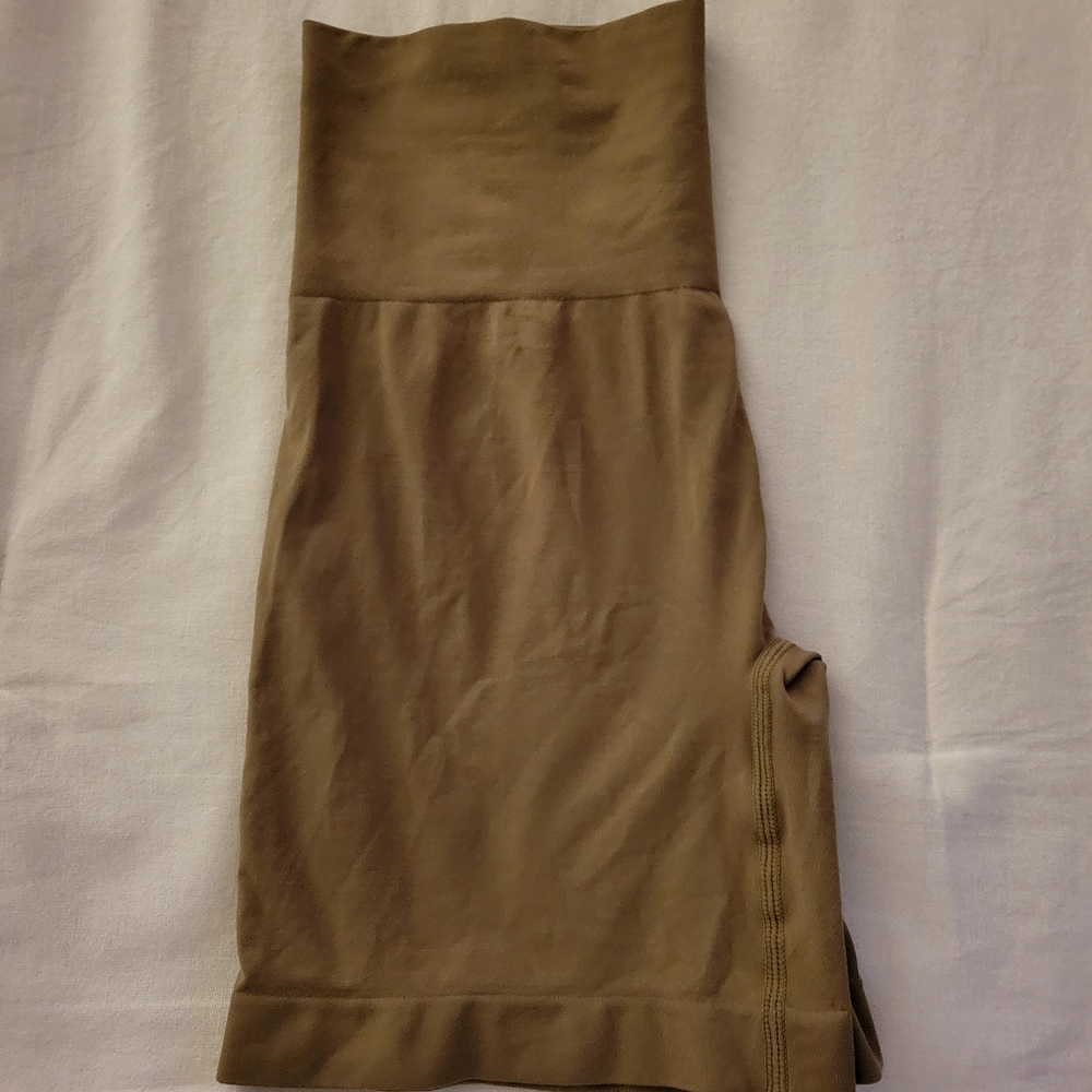 SKIMS Soft Smoothing Shorts